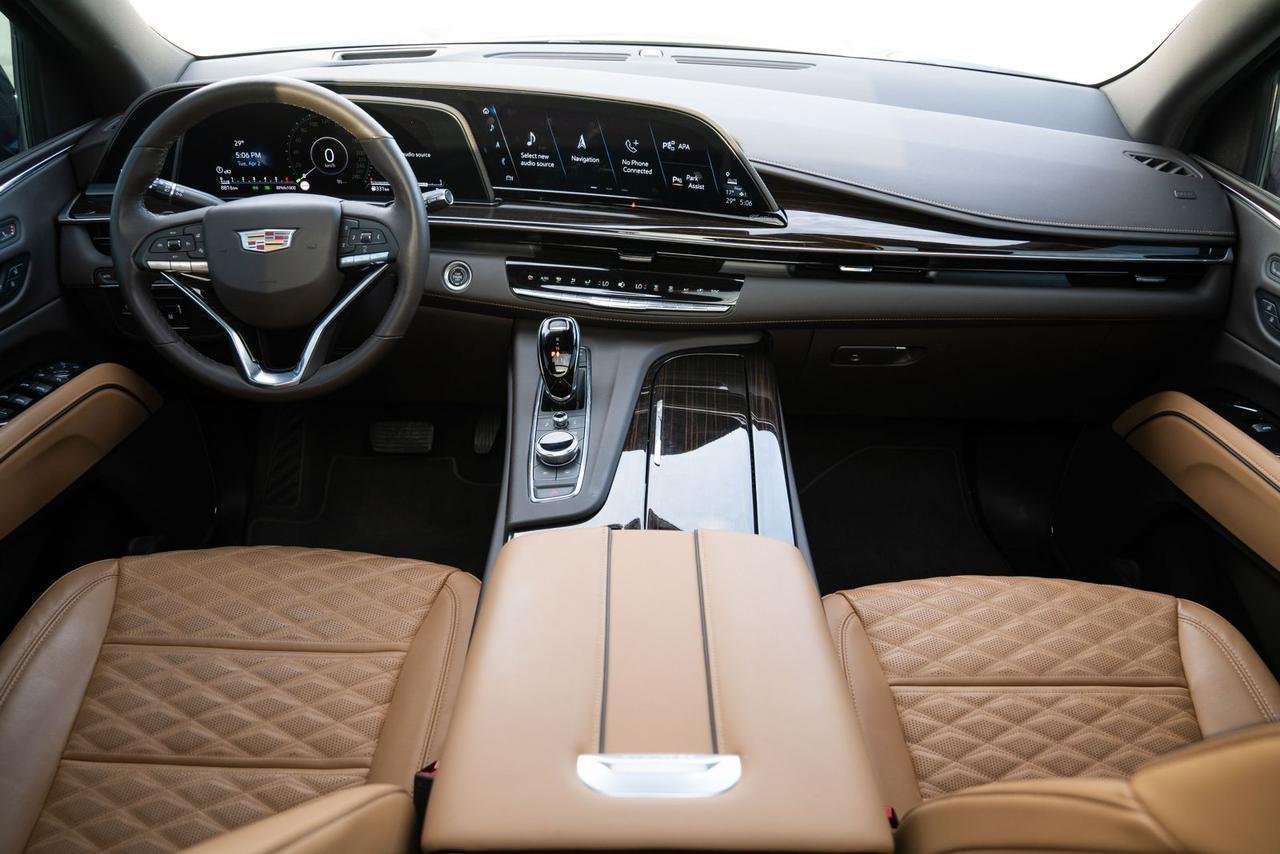 Rent ESCALDE 2023 in Dubai