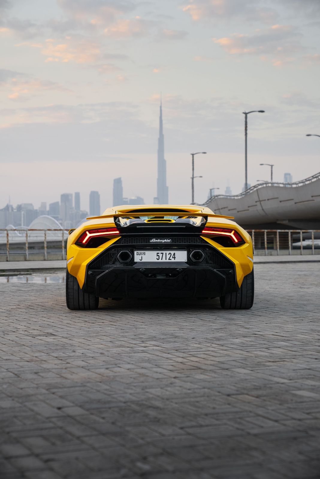 Rent Huracan Tecnica 2023 in Dubai